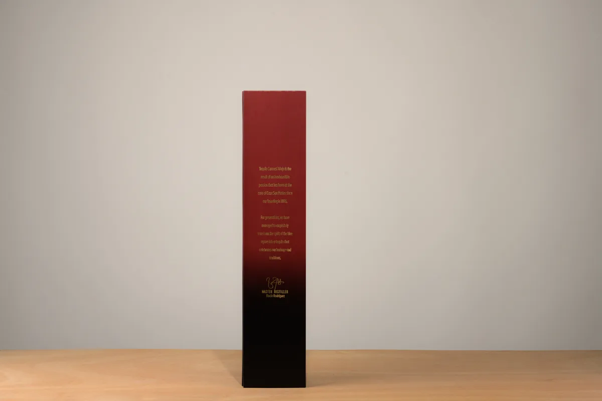 Estuche de Casa San Matías – Carmesí Añejo, vista 1
