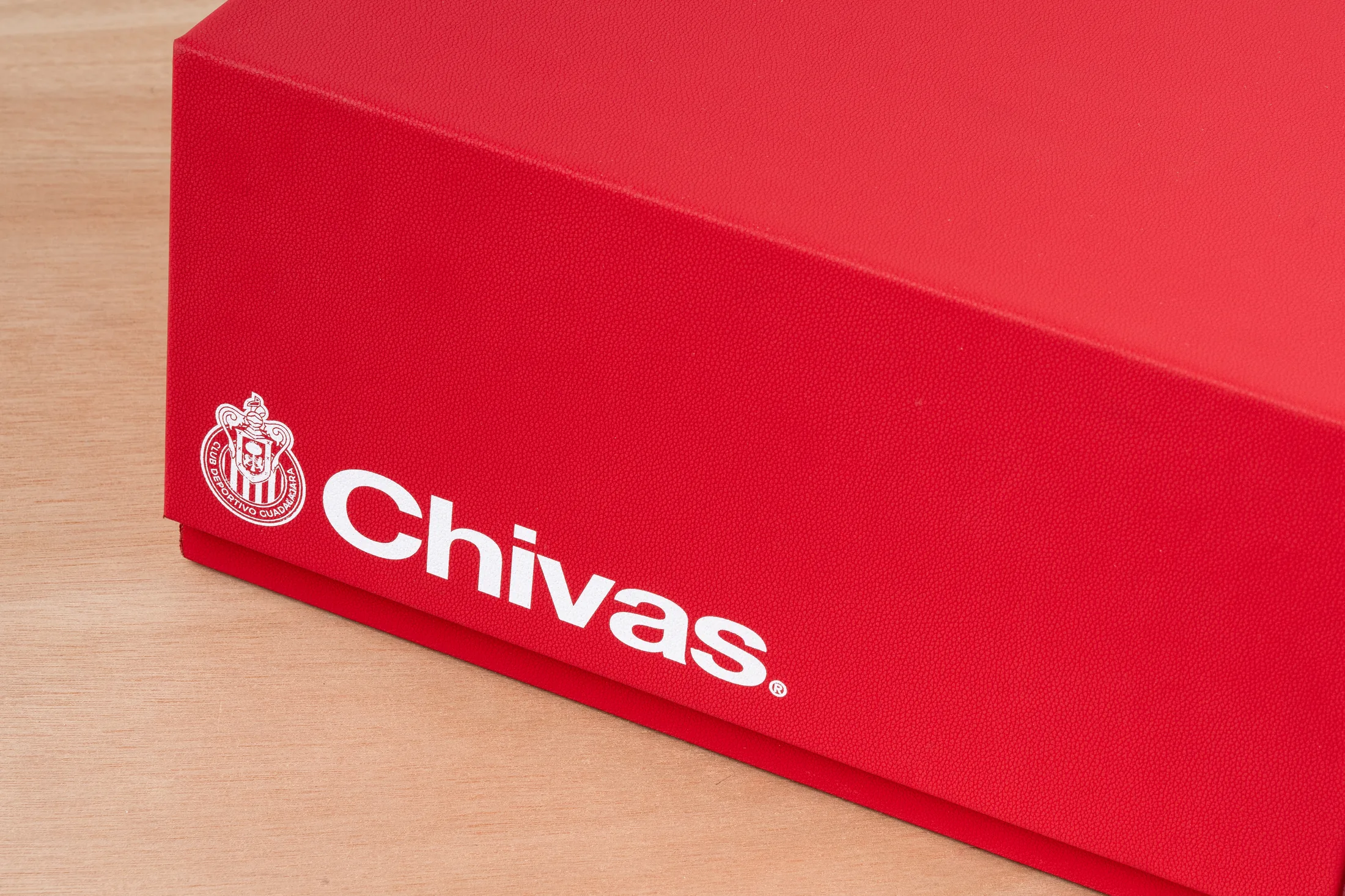 Detalle del estuche de Chivas