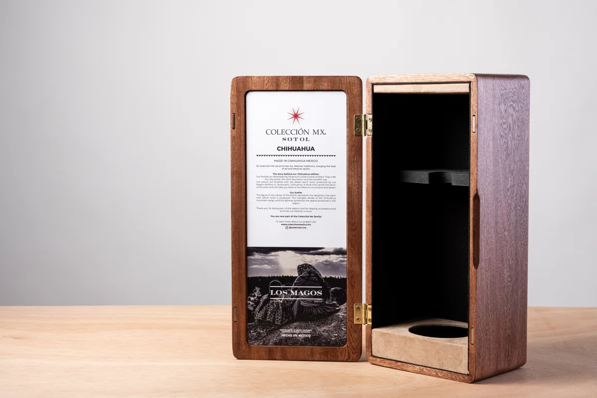 Estuche de Colección Sotol MX — Los Magos, vista 1